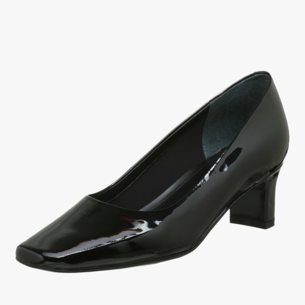 Elegant EASY SPIRIT Black Patent Leather Women's Heels Size 6.5